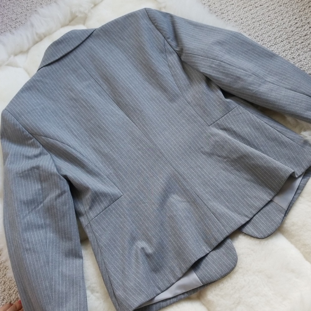 Ann Taylor Gray Pinstripe One Button Jacket - Picture 4 of 8
